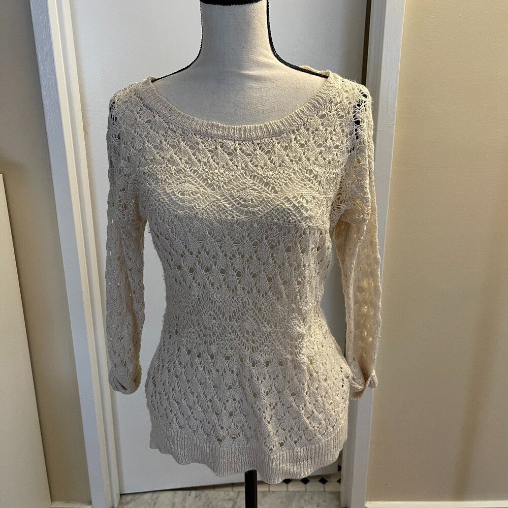 Pink Rose Blouse Size Large, fits like Medium